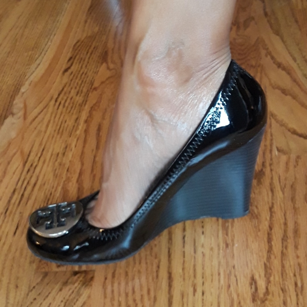 Tory Burch SOPHIE black patent wedges